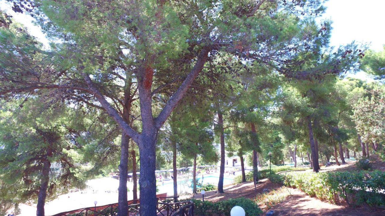 Villaggio Santo Stefano Βιέστε Εξωτερικό φωτογραφία