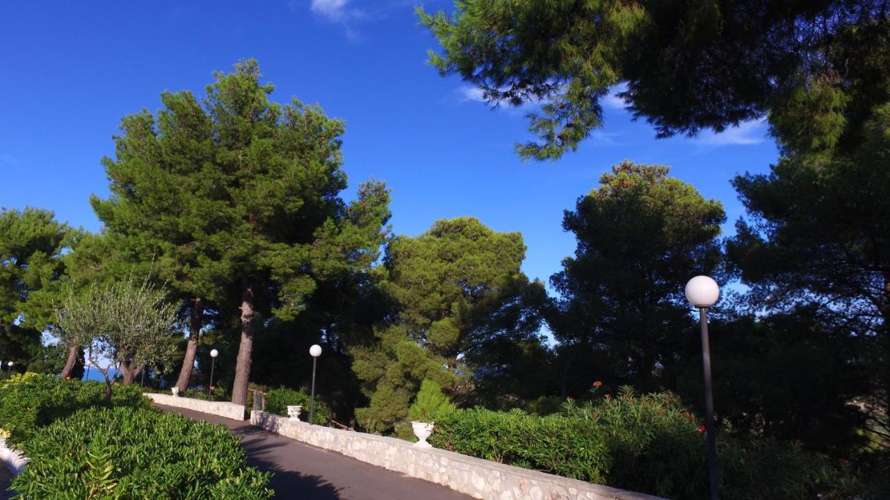 Villaggio Santo Stefano Βιέστε Εξωτερικό φωτογραφία