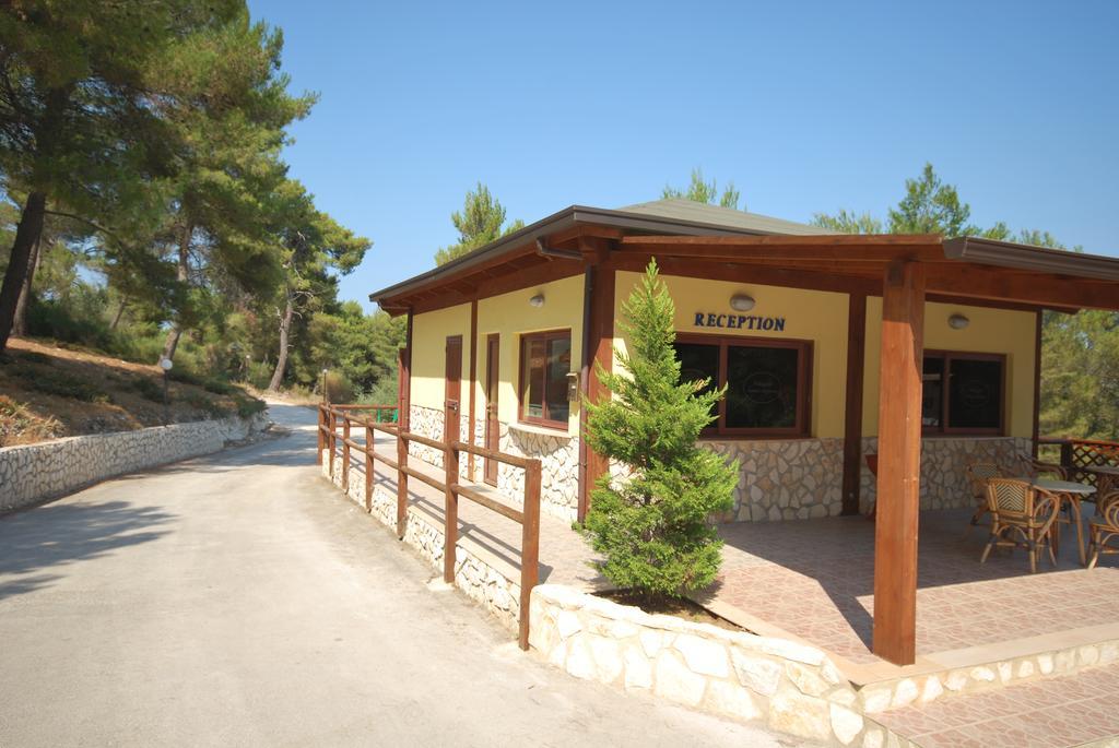Villaggio Santo Stefano Βιέστε Εξωτερικό φωτογραφία