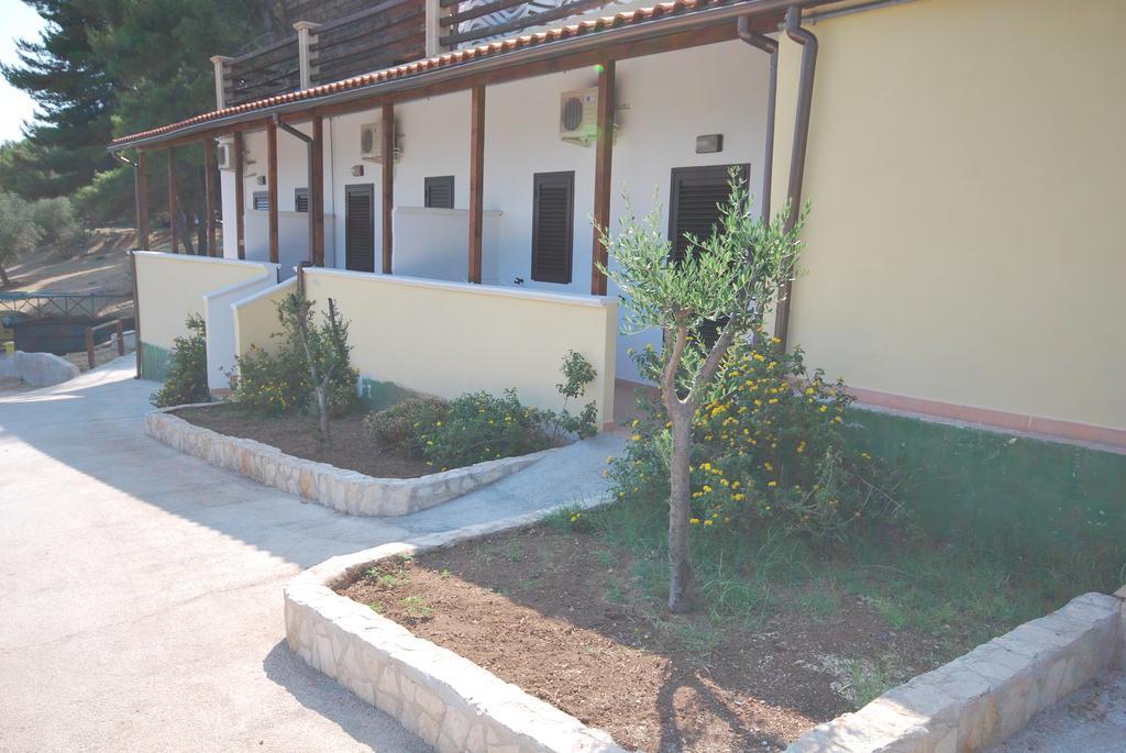 Villaggio Santo Stefano Βιέστε Δωμάτιο φωτογραφία