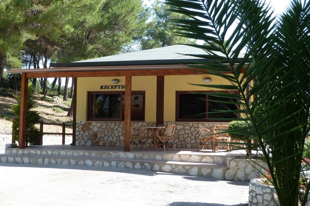 Villaggio Santo Stefano Βιέστε Εξωτερικό φωτογραφία