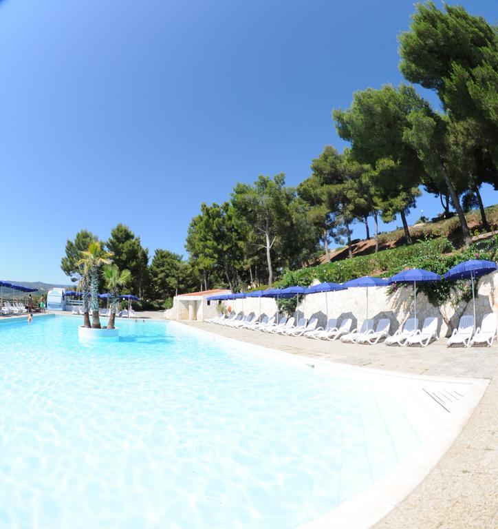 Villaggio Santo Stefano Βιέστε Εξωτερικό φωτογραφία