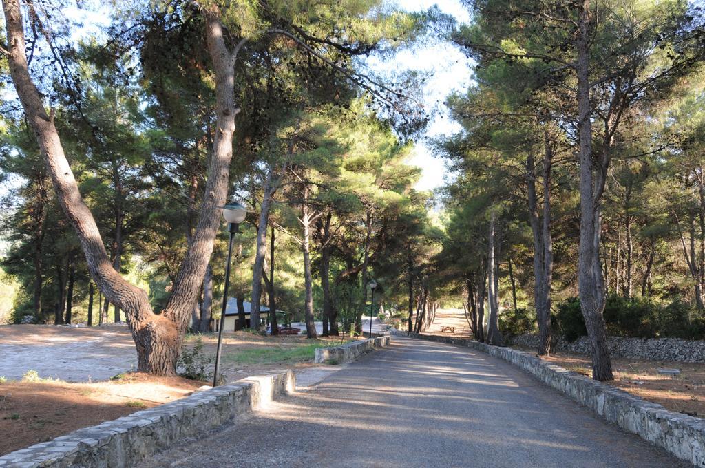 Villaggio Santo Stefano Βιέστε Εξωτερικό φωτογραφία